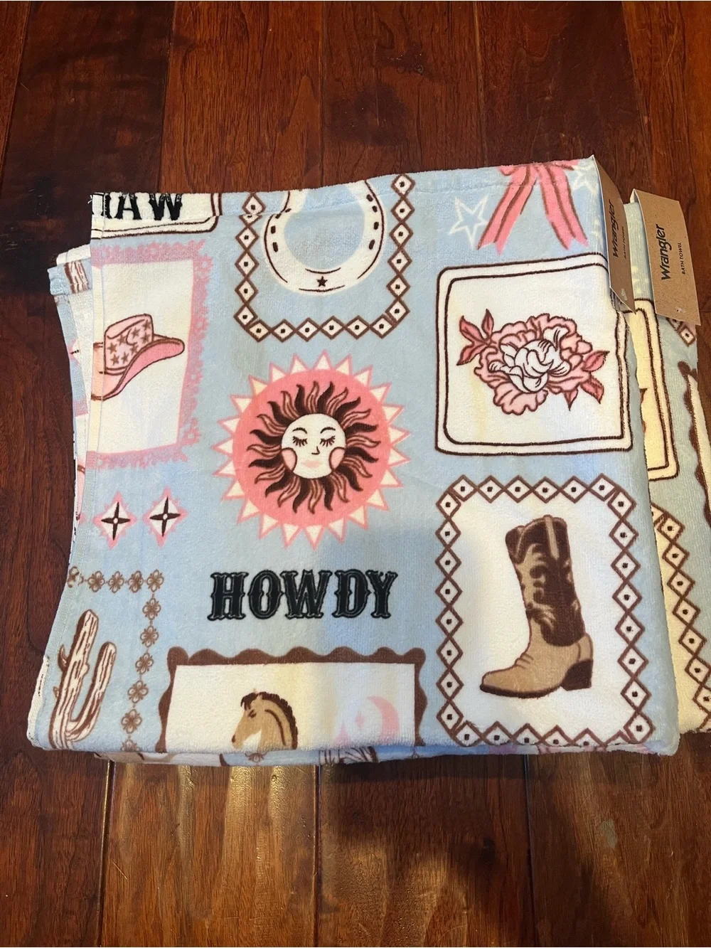 Wrangler Western Motif Bath and Hand Towel Set: Howdy, Horse, Sun, Cactus, Hat